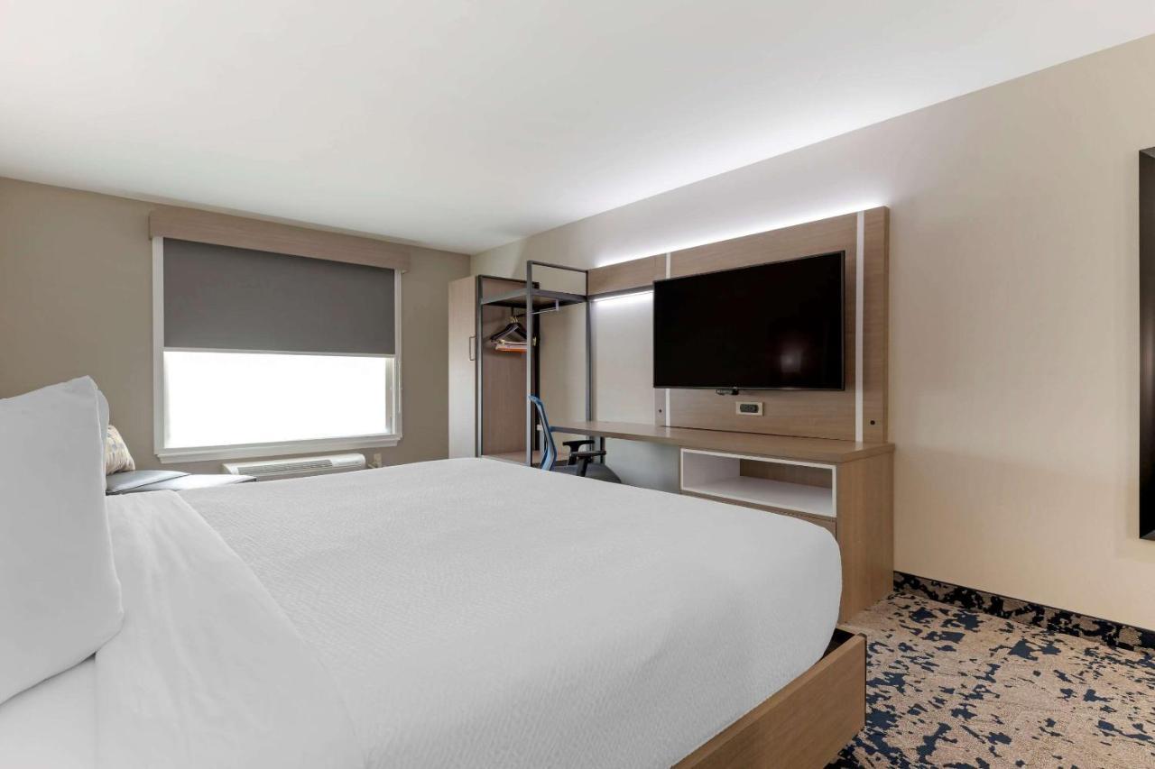 Comfort Inn & Suites มัสโคกี ภายนอก รูปภาพ