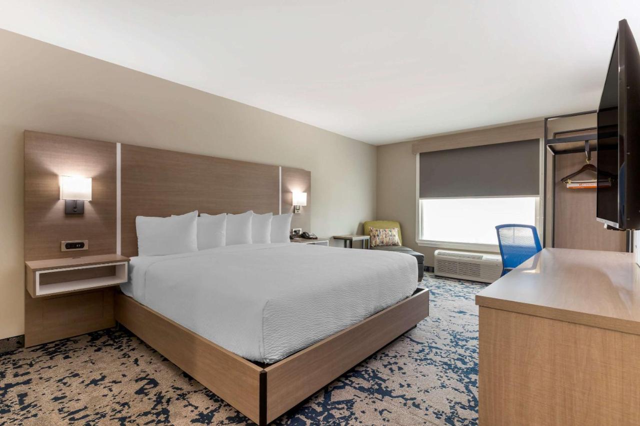 Comfort Inn & Suites มัสโคกี ภายนอก รูปภาพ