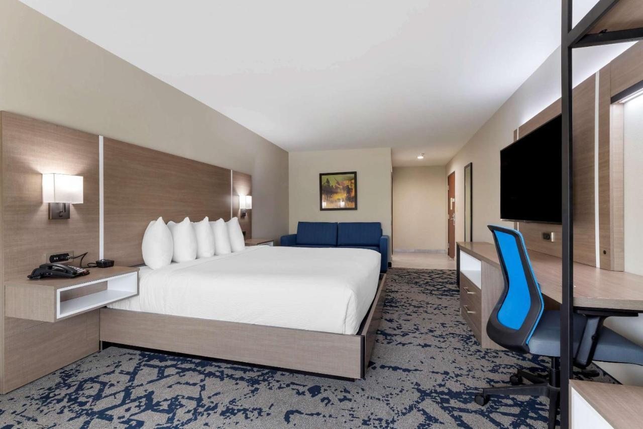 Comfort Inn & Suites มัสโคกี ภายนอก รูปภาพ