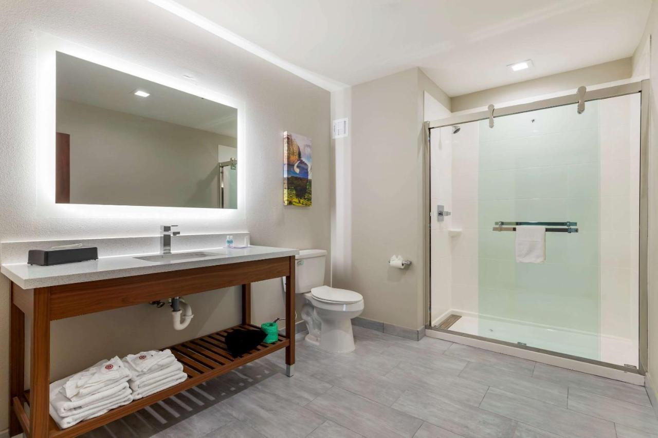 Comfort Inn & Suites มัสโคกี ภายนอก รูปภาพ